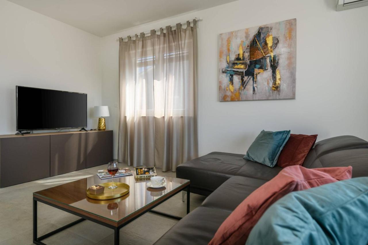 Villa Dora Pula Ngoại thất bức ảnh